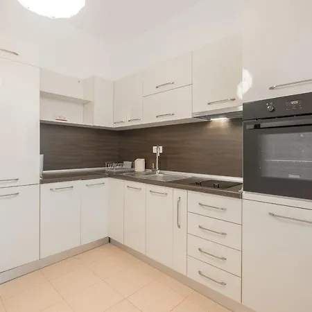Your Perfect Place To On Vitosha Str *