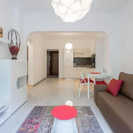 Your Perfect Place To On Vitosha Str Apartamento