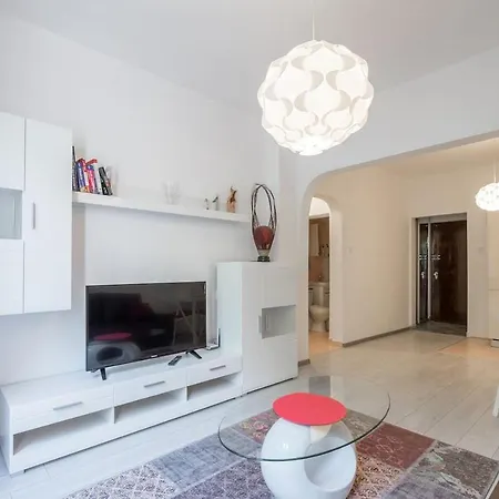 Your Perfect Place To On Vitosha Str Apartment